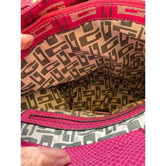 Guess Womens Monogram Signature Shoulder Bag Purse Pink Zippered Pockets New - Picture 12 of 16